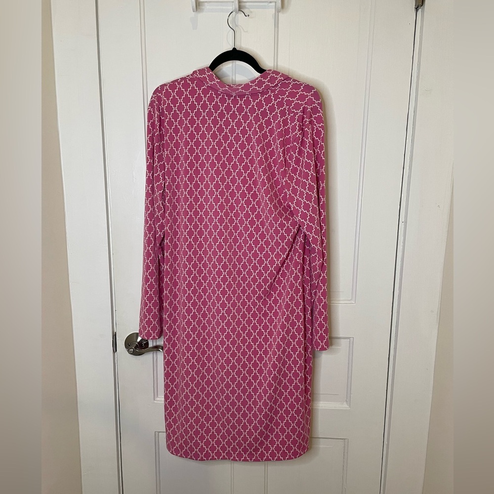 346 Brooks BrothersPink and White Quatrefoil Print Slinky Long Sleeve Dress - Picture 7 of 7